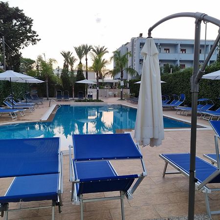 Hotel Costa Azul Балестрате Экстерьер фото