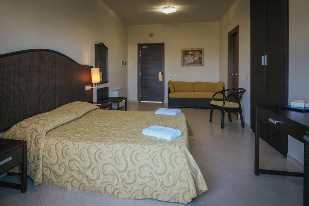 Hotel Costa Azul Балестрате Экстерьер фото